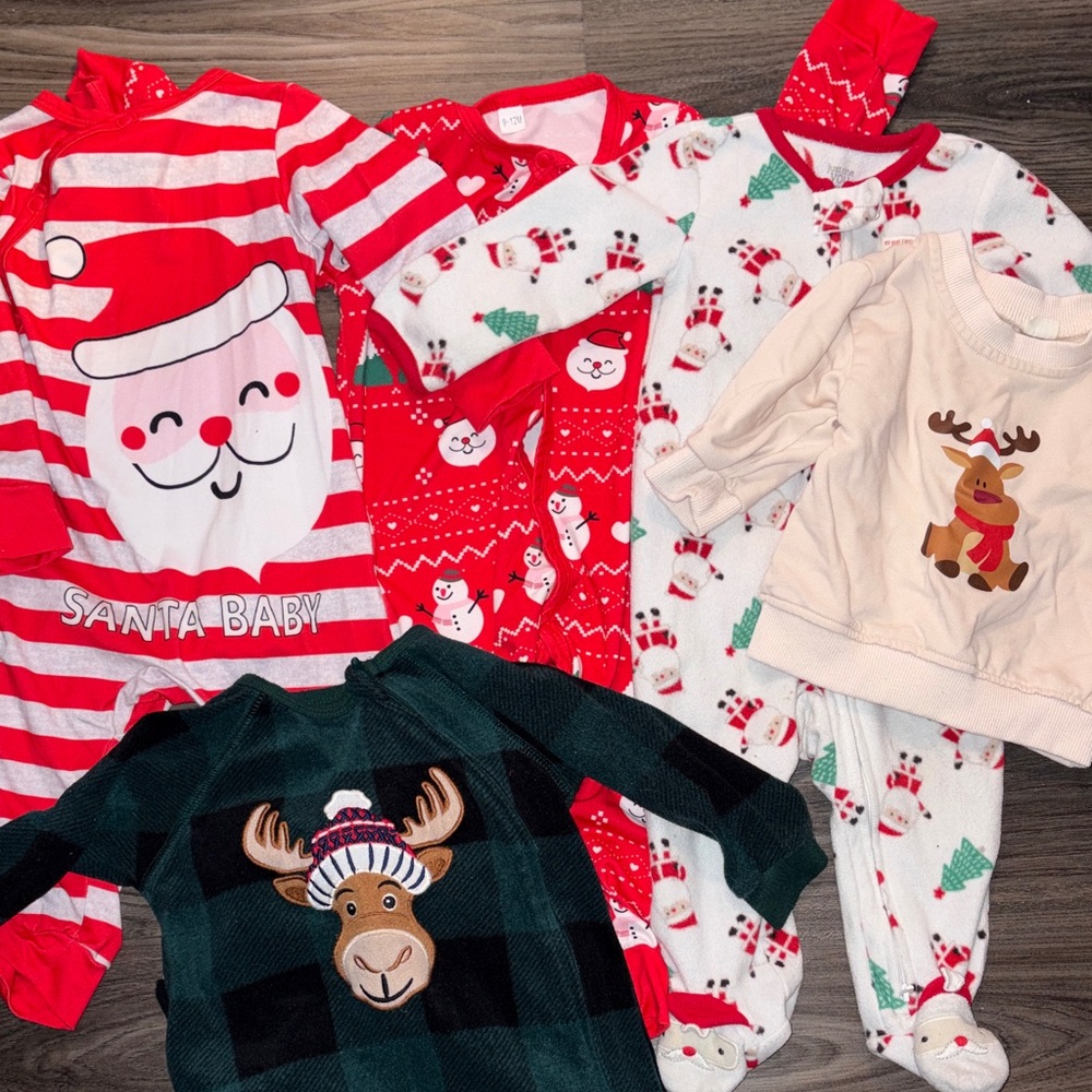Bundle of 5 9-12 month winter holiday Christmas outfits